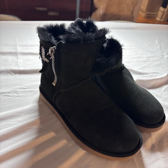 UGG Classic Short Aztek Woven Suede Double Zipper Fleece Lined Boots Sz 7 - Picture 1 of 5